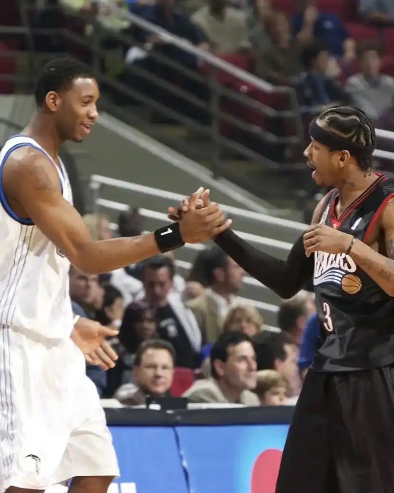 艾弗森珍稀老照片 颜值非常高的两位! - 抖音