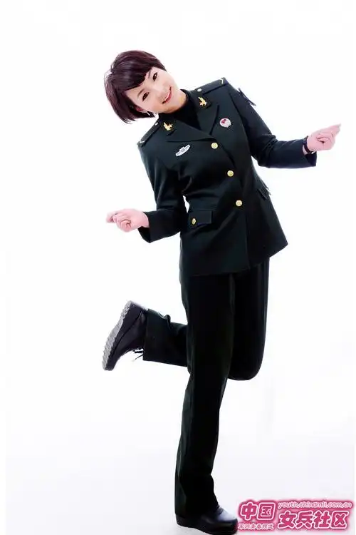 走近我军二炮部队的美丽女兵(组图)