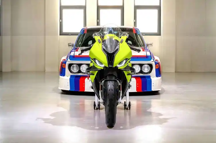 2018 年底的时候,宝马摩托正式发布了针对摩托车领域的 m 战略,并在