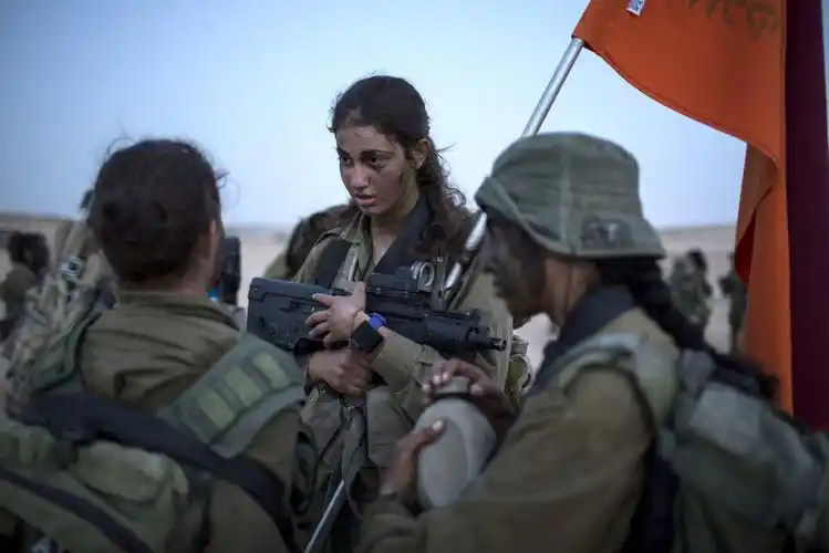 彪悍漂亮的以色列女兵 - 相伴一生 - 相伴一生的博客