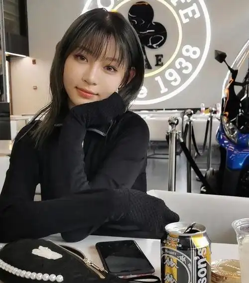 要知道痞幼和猴哥都是汽车领域的网红,虽然以往也炒