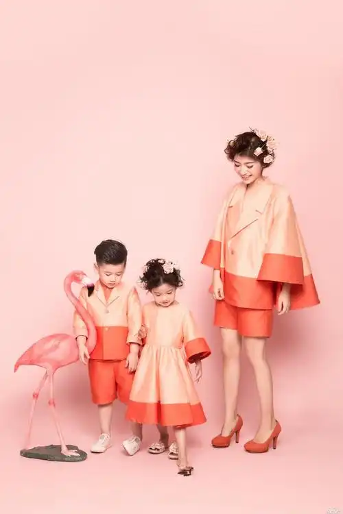 时光映像婚纱摄影机构_亲子客片_相册详情_亲子客片