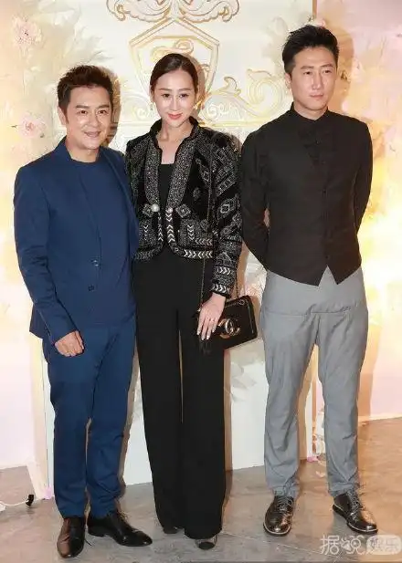 杨怡罗仲谦大婚一众tvb明星出席现场堪比tvb盛典