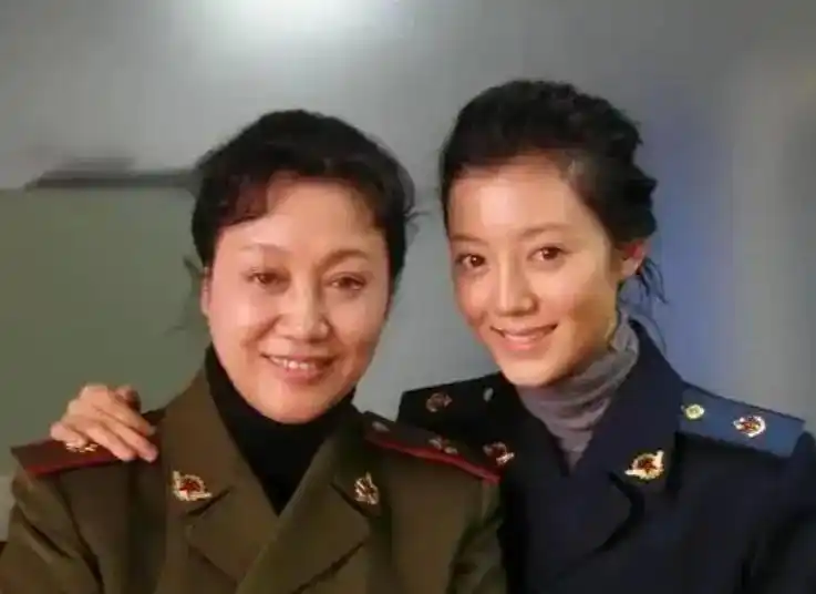 老演员王丽云和女儿车晓