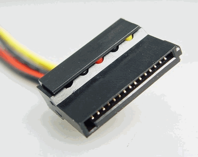 首页 网管文库 存储备份 产品评测   硬盘有2个电源接口,sata专用电源