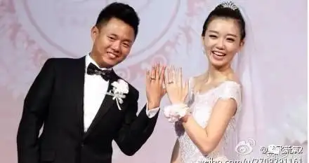 于莎莎的老公是李家讴,是话剧导演,中国国家话剧院制作人.