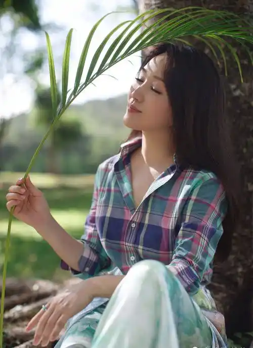 原创            49岁杨钰莹近照罕曝光,昔日"甜歌皇后",依然少女感