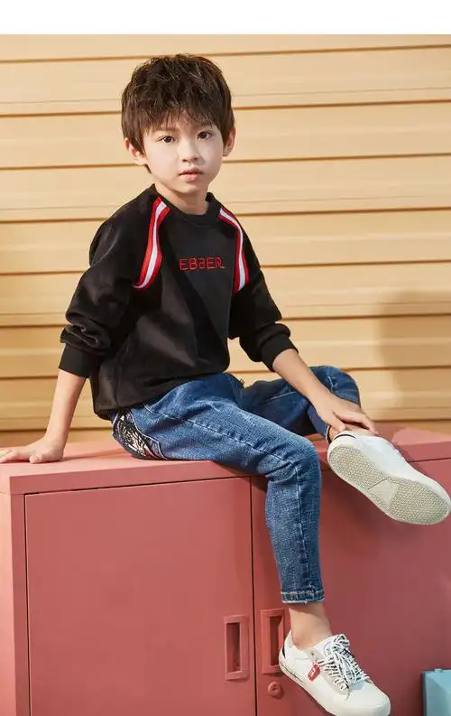 一贝皇城卫衣男童秋装2019新款潮童装儿童男刺绣字母圆领套头上衣