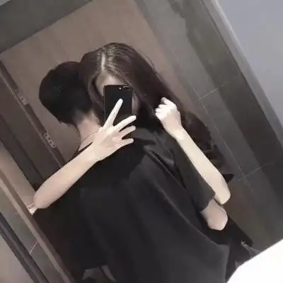 时尚挡脸情侣一对头像