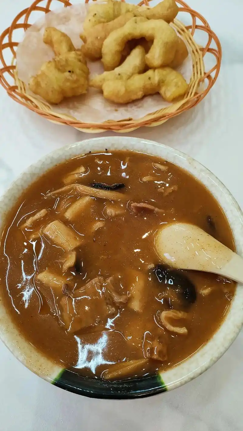 遇上胡辣汤:在外地看到"胡辣汤"三个字就觉得很亲切,瞬间勾起 - 抖音