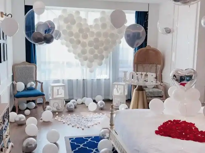 在酒店房间表白怎样布置才浪漫呢