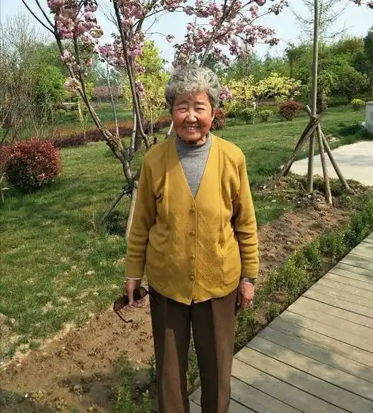 【紧急寻人】鹤壁八十岁老人走失,家人焦急盼归…_手机搜狐网