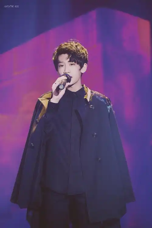 天籁歌担陈泗旭