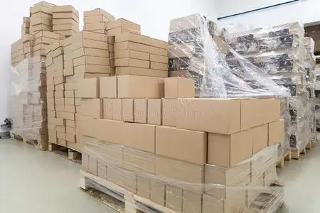 箱子堆图片-箱子堆素材-箱子堆插画-摄图新视界