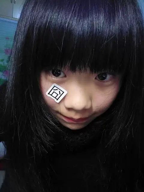 我是一个13岁的女生,像cos华丽一点的动漫男性,身高165,身材很瘦,希望