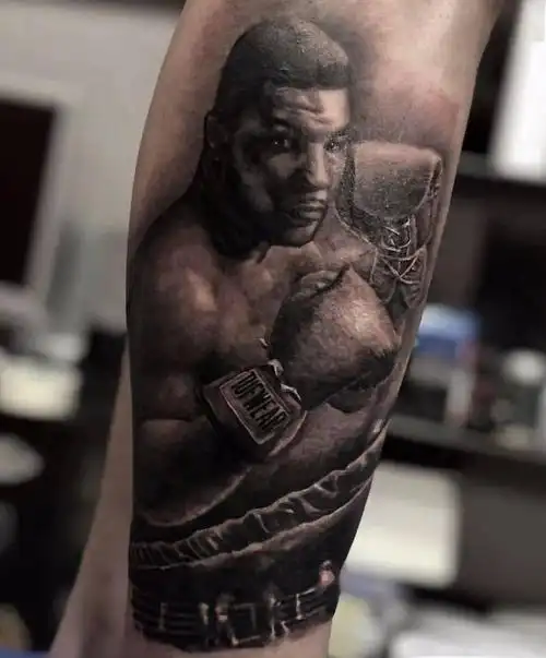 一代拳王泰森纹身