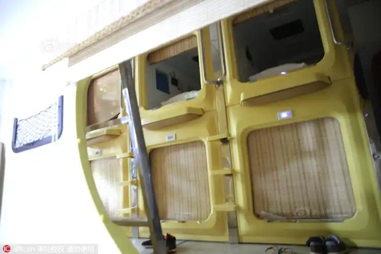 实拍北京胶囊旅馆_高清图集_新浪网