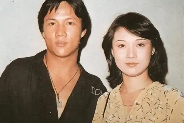 在感情方面,黄元申更是一路顺风,他遇见了台湾美女史倩予.