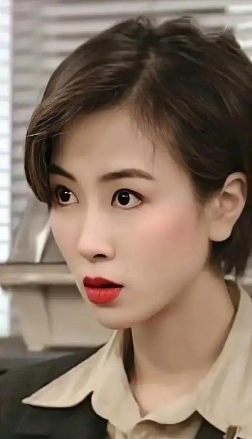 短发女神袁洁莹