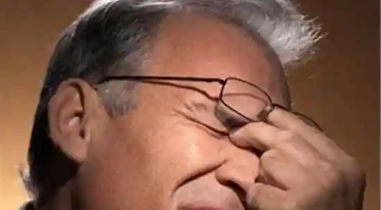 眼睛干涩看东西模糊怎么办教你做好眼睛保养