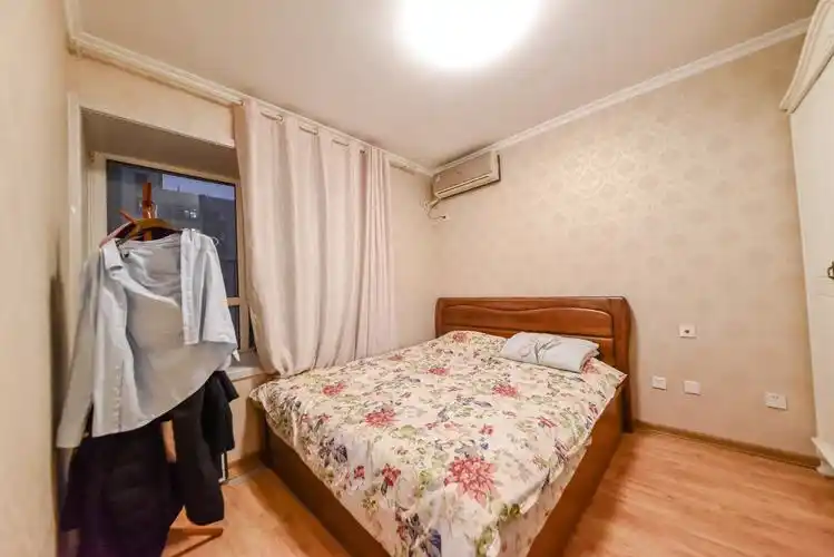 万科金域国际天泰家园 中装2居室 带地下室