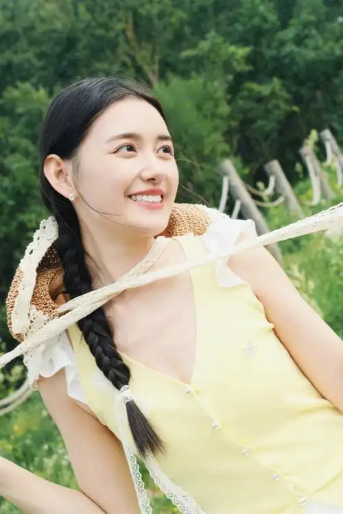 蒋依依,踏青的快乐时光