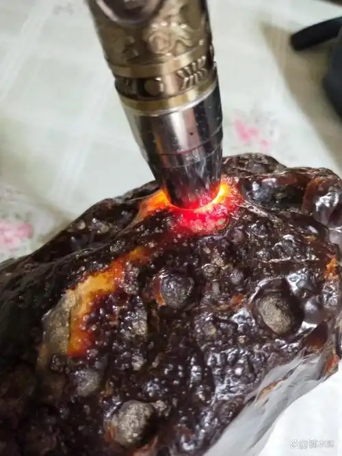 珍稀的"玛瑙陨石",带你走进一个神秘的未知世界