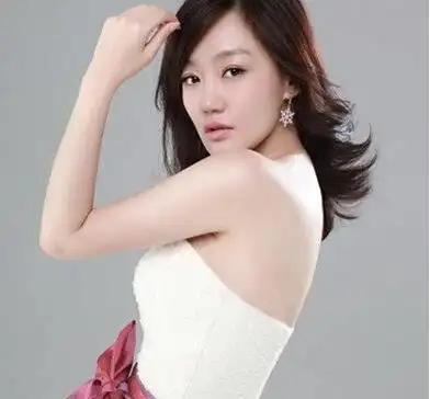 薛佳凝胡歌为什么分手 薛佳凝结婚了吗老公是谁个人资料被热搜