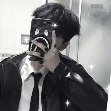 男头手机挡脸高清帅气的qq头像男生拿手机档脸图片