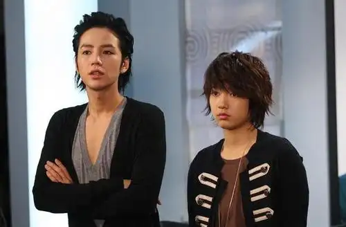 2009年《原来是美男》里,搞定了张根硕,一举成名.