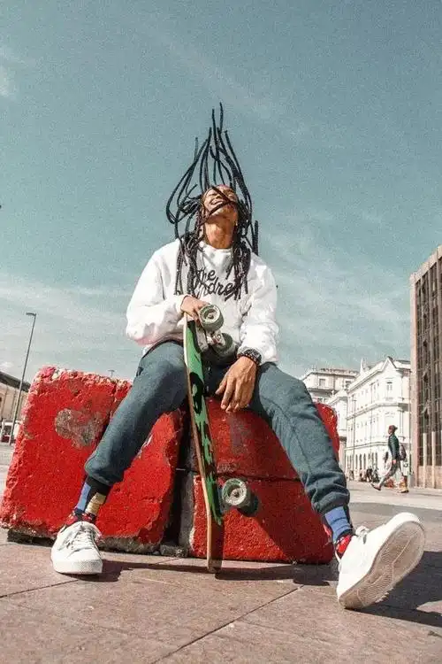 这脏辫可不是随便什么人都能驾驭的发型.