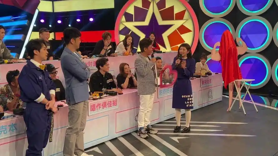 【综艺花边】lulu回归《综艺大热门》!与陈汉典进行安全之吻?