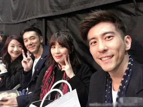 贾静雯与老公修杰楷