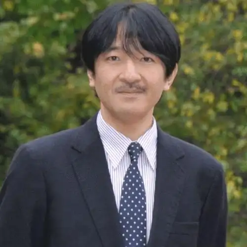 55岁的日本文仁亲王:皇位第一继承人,曾公开批评哥哥德仁天皇|皇太子_