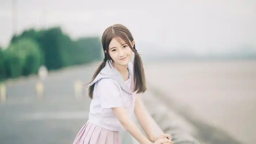 清纯校花美女清新学生制服美女模特壁纸1