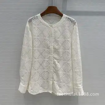 bc68938 绣花蕾丝衬衫甜美优雅少女风宽松显瘦百搭圆领开衫上衣秋