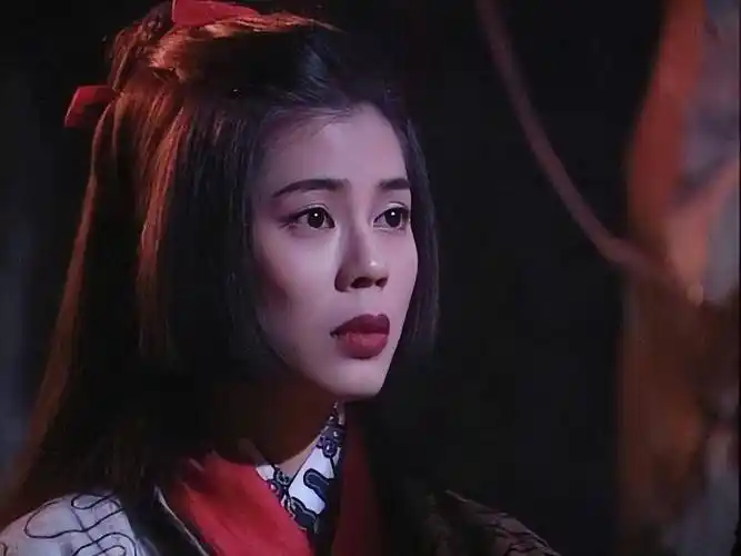 tvb前当家花旦梁艺龄罕现身58岁状态大勇获封最美任盈盈