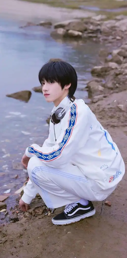 有粉丝给我介绍一下tf家族的三代的成员嘛? - 知乎