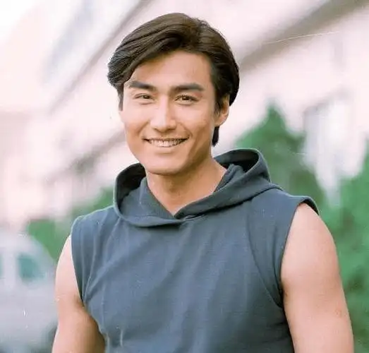 胡兵赵子琪官宣结婚男方性取向惹争议曾和陈冠希爸爸传过绯闻