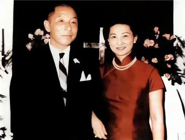 1990年于凤至在美国病逝病逝前含泪叮嘱女儿替我去看看汉卿