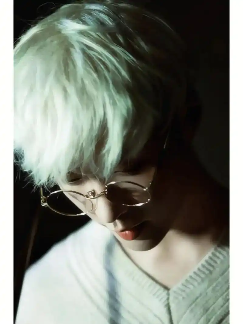 张艺兴面纱 #张艺兴杂志封面写真照 #张艺兴夺命八 - 抖音