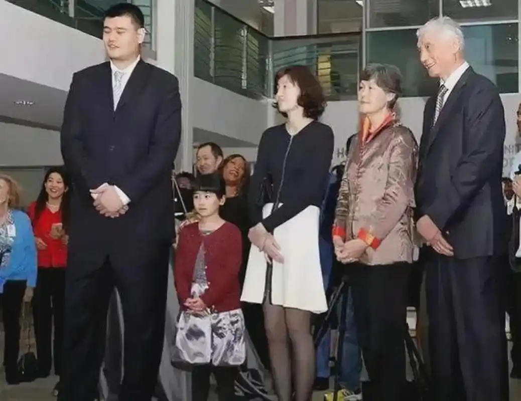 姚明一家的身高真是惊人啊!