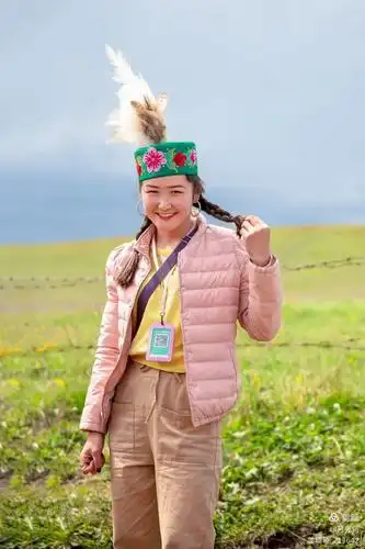 卖泡面的哈萨克族姑娘