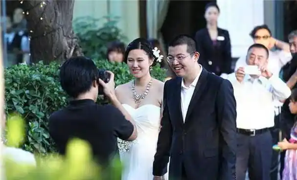 62岁王朔回首前半生:后悔与前期离婚,无脸出席女儿的婚礼_沈旭佳_作品