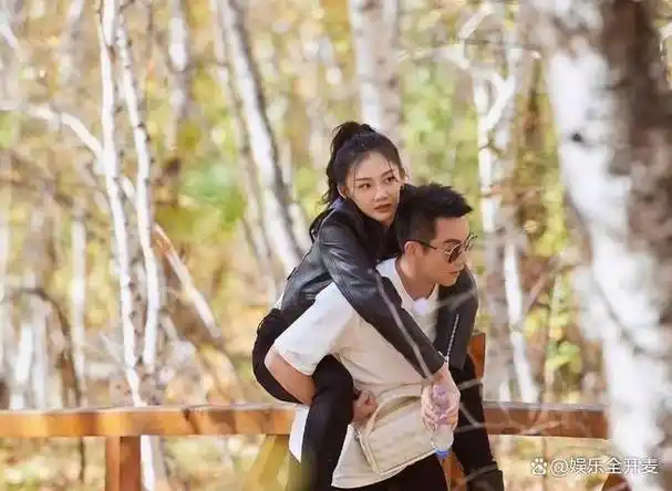 郑恺在泰国录制跑男,苗苗在医院生三胎?