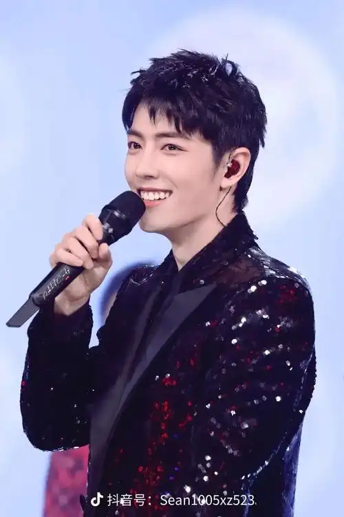 看着你走到顶峰了#肖战 - 抖音