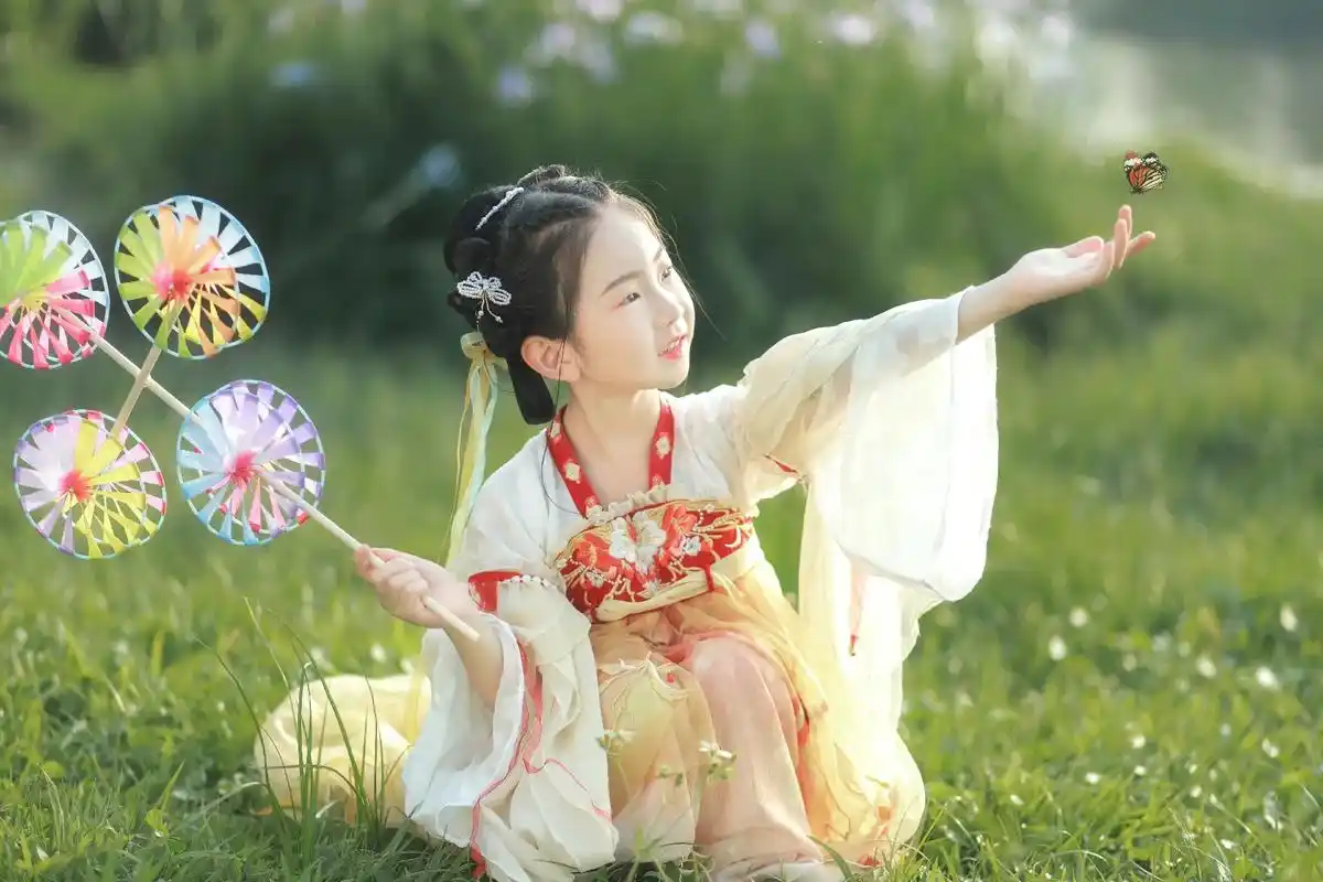 儿童汉服写真 妆造,摄影,后期:我 - 抖音