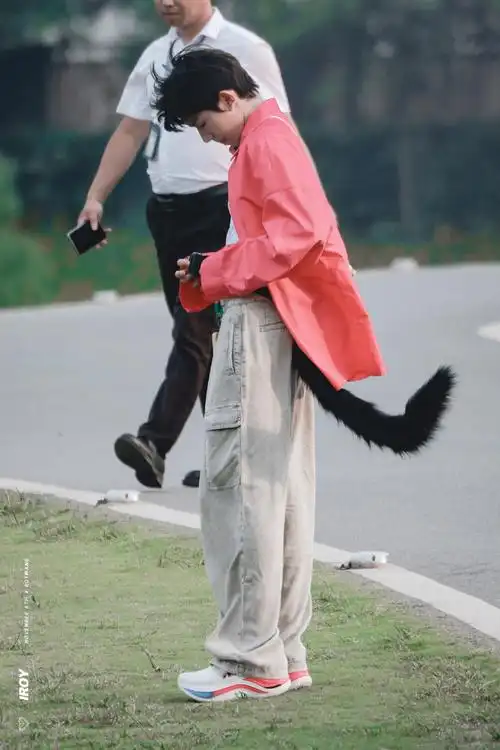 王源城市捉迷藏