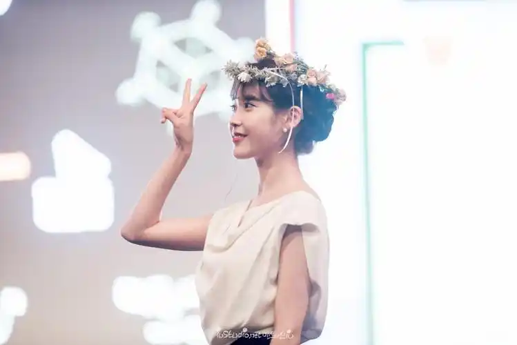 全世界最好的国民女神 iu 李智恩 #壁纸 #头像