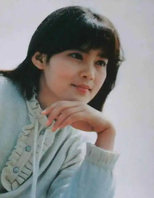 任冶湘:80年代清纯女神,曾红极一时,28岁巅峰时,因病隐退